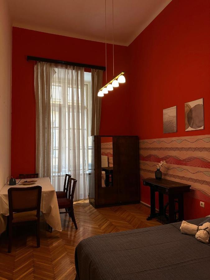 Old Town Apart Apartment Будапеща Екстериор снимка